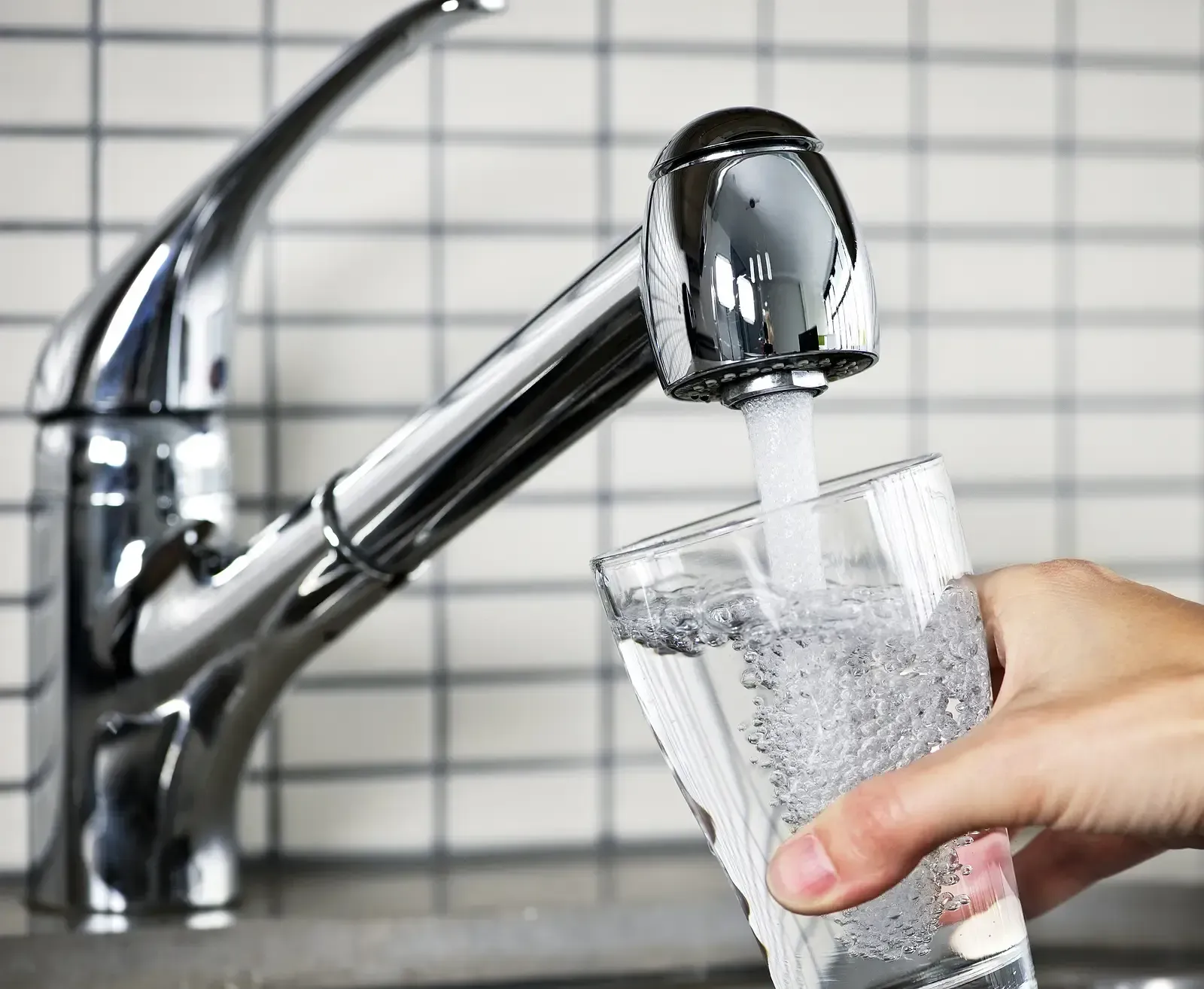 fewa-main-imgi_6_How-to-Use-a-Water-Softener.webp